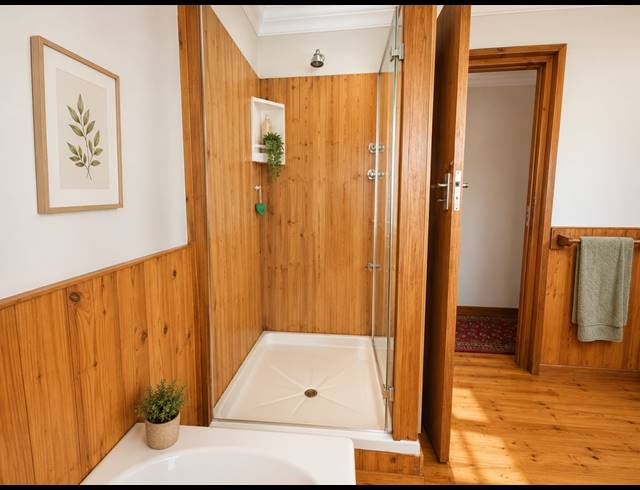 6 BEDROOM HOUSE FOR SALE IN REEBOK